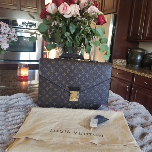 Louis Vuitton Briefcase - Picture 2 of 16